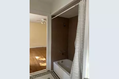 1114 S Broadway Ave, Tyler, TX 75701 - Photo 12