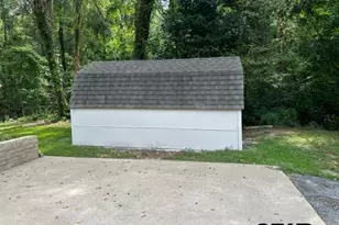 2611 S Boldt Ave, Tyler, TX 75701 - Photo 14