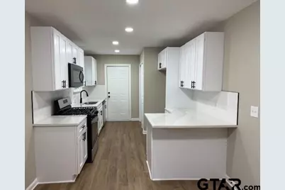 1506 N Summit Ave, Tyler, TX 75702 - Photo 8