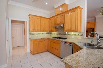 704 Shiloh Ridge St, Tyler, TX 75703 - Photo 10