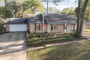 17617 Carol Cir, Flint, TX 75762 - Photo 2