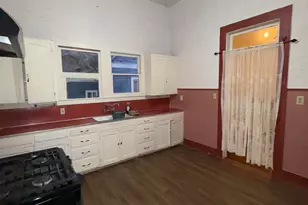 707 N John St, Palestine, TX 75801 - Photo 8