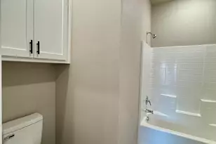 1523 Owens Ave Unit 102, Tyler, TX 75702 - Photo 14