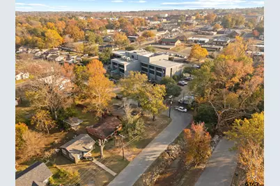 736 Crestway Drive, Tyler, TX 75701 - Photo 4