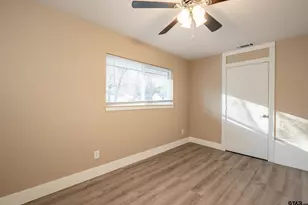 2300 Glenview, Tyler, TX 75701 - Photo 10