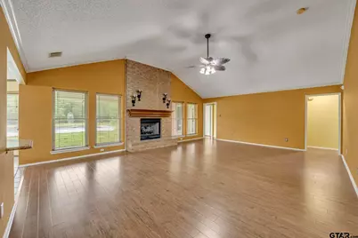 1090 Oak Hollow Lane, Combine, TX 75159 - Photo 8