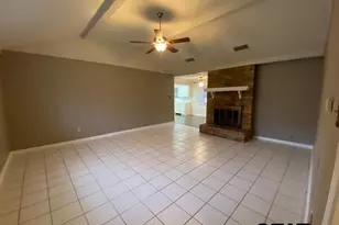 4213 Edinburgh, Tyler, TX 75703 - Photo 2