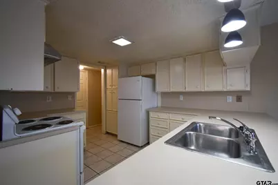 4217 Aberdeen, Tyler, TX 75703 - Photo 8
