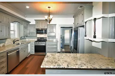 269 E Holley St, Alba, TX 75410 - Photo 18