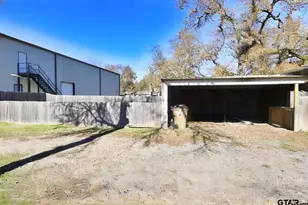 269 E Holley St, Alba, TX 75410 - Photo 32