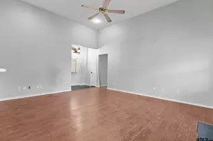 15733 Bay View Cir, Bullard, TX 75757 - Photo 4