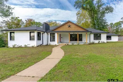 2425 Oak Ln, Tyler, TX 75701 - Photo 1