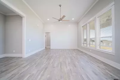 16208 Tulare, Lindale, TX 75771 - Photo 2