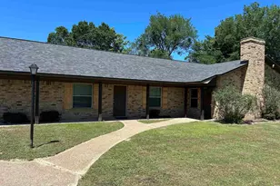 602 E South St, Lindale, TX 75771 - Photo 2