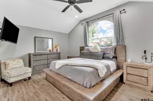 1112 E Park Dr, Lindale, TX 75771 - Photo 8