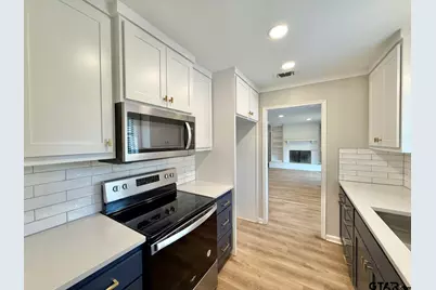 3820 Darrel Ln, Tyler, TX 75701 - Photo 8