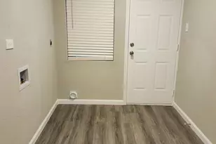 402 W Carolina St, Palestine, TX 75803 - Photo 28
