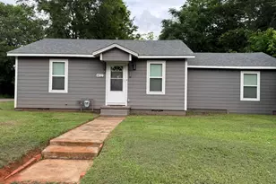 402 W Carolina St, Palestine, TX 75803 - Photo 8