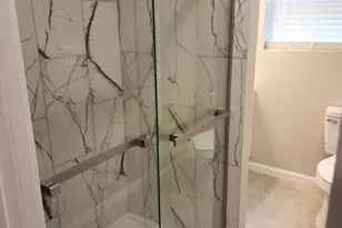 402 W Carolina St, Palestine, TX 75803 - Photo 6