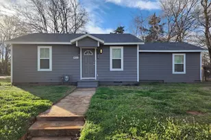 402 W Carolina St, Palestine, TX 75803 - Photo 38