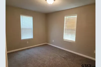 402 W. Carolina St, Palestine, TX 75803 - Photo 6