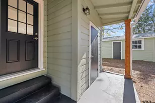 402 Gay Ave, Palestine, TX 75801 - Photo 20