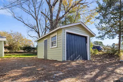 402 Gay Ave, Palestine, TX 75801 - Photo 22