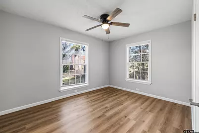 402 Gay Ave, Palestine, TX 75801 - Photo 18