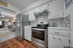 1210 Chateau Ln, Hideaway, TX 75771 - Photo 18