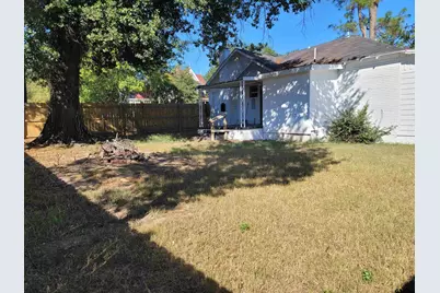 1320 W Oakwood St., Tyler, TX 75702 - Photo 2