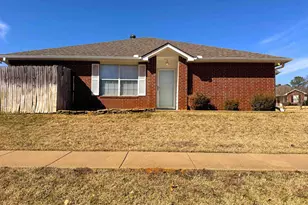401 Magnolia Ct, Whitehouse, TX 75791 - Photo 2