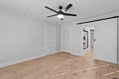 402 W Pine, Overton, TX 75684 - Photo 16