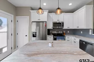 20212 County Rd 299, Arp, TX 75750 - Photo 8