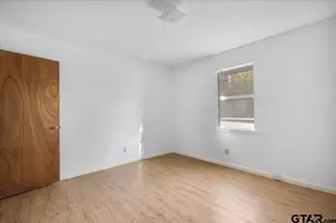 304 E Williams St, Carthage, TX 75633 - Photo 14