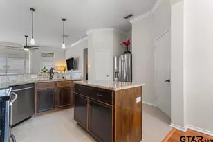 916 Pam, Tyler, TX 75703 - Photo 12