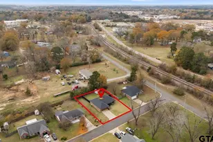 202 Spring Valley Rd, Queen City, TX 75572 - Photo 34