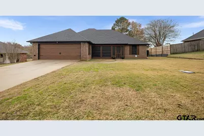 202 Spring Valley Rd, Queen City, TX 75572 - Photo 2
