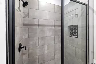 304 W Tarbutton, Troup, TX 75789 - Photo 6