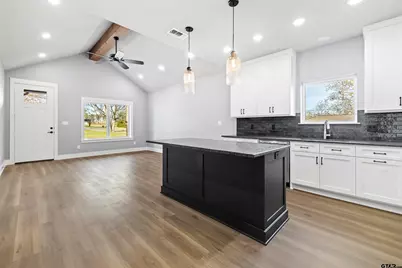 304 W Tarbutton, Troup, TX 75789 - Photo 14