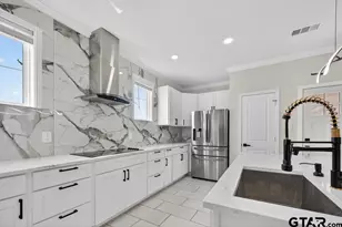 308 Windjammer, Gun Barrel City, TX 75156 - Photo 8