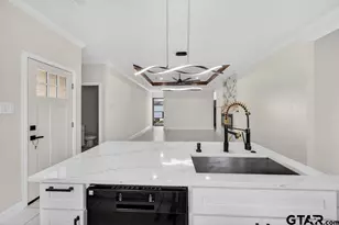 308 Windjammer, Gun Barrel City, TX 75156 - Photo 6