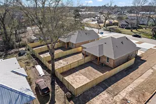 502 & 504 Neches St, Jacksonville, TX 75766 - Photo 2