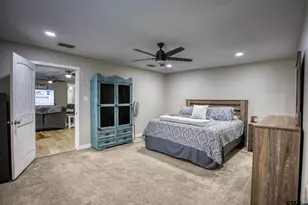 113 Peach Tree Dr, Palestine, TX 75803 - Photo 8