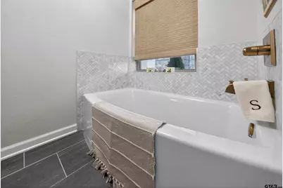 3918 Fry Avenue, Tyler, TX 75701 - Photo 26