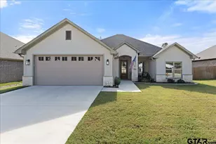 416 Deer Pt Cv, Chandler, TX 75758 - Photo 1