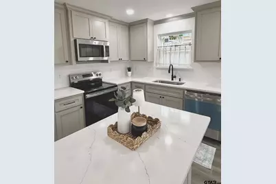 412 Garver St, Pittsburg, TX 75686 - Photo 10