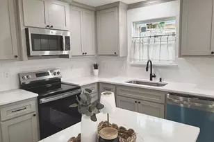 412 Garver St, Pittsburg, TX 75686 - Photo 10