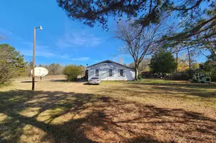 528 Co Rd 1512, Jacksonville, TX 75766 - Photo 2