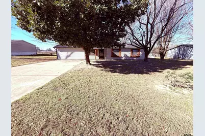 641 Mitchell Street, Winnsboro, TX 75494 - Photo 2