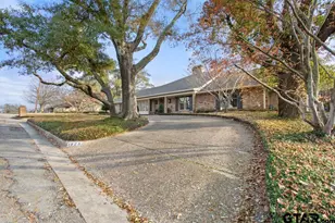 1929 McDonald, Tyler, TX 75701 - Photo 2